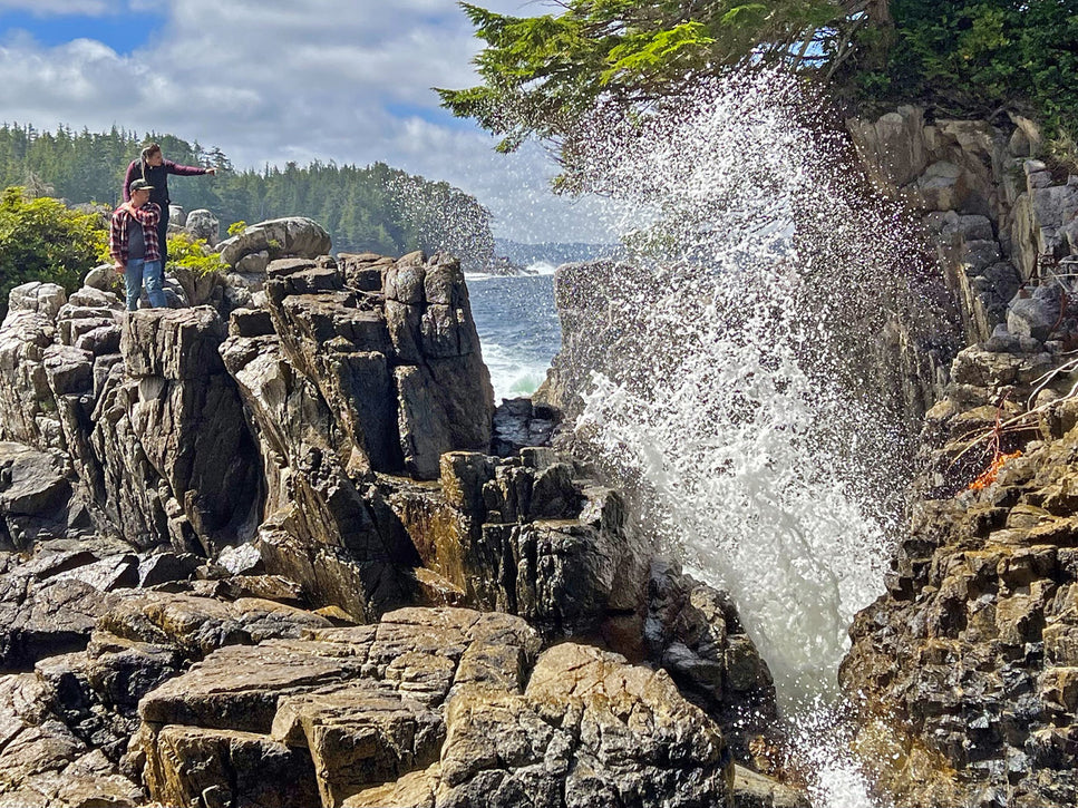people watching soaker chasm on malei island